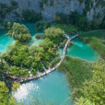 Lacs de Plitvice • <a style="font-size:0.8em;" href="http://www.flickr.com/photos/56388541@N06/20179110398/" target="_blank">View on Flickr</a>